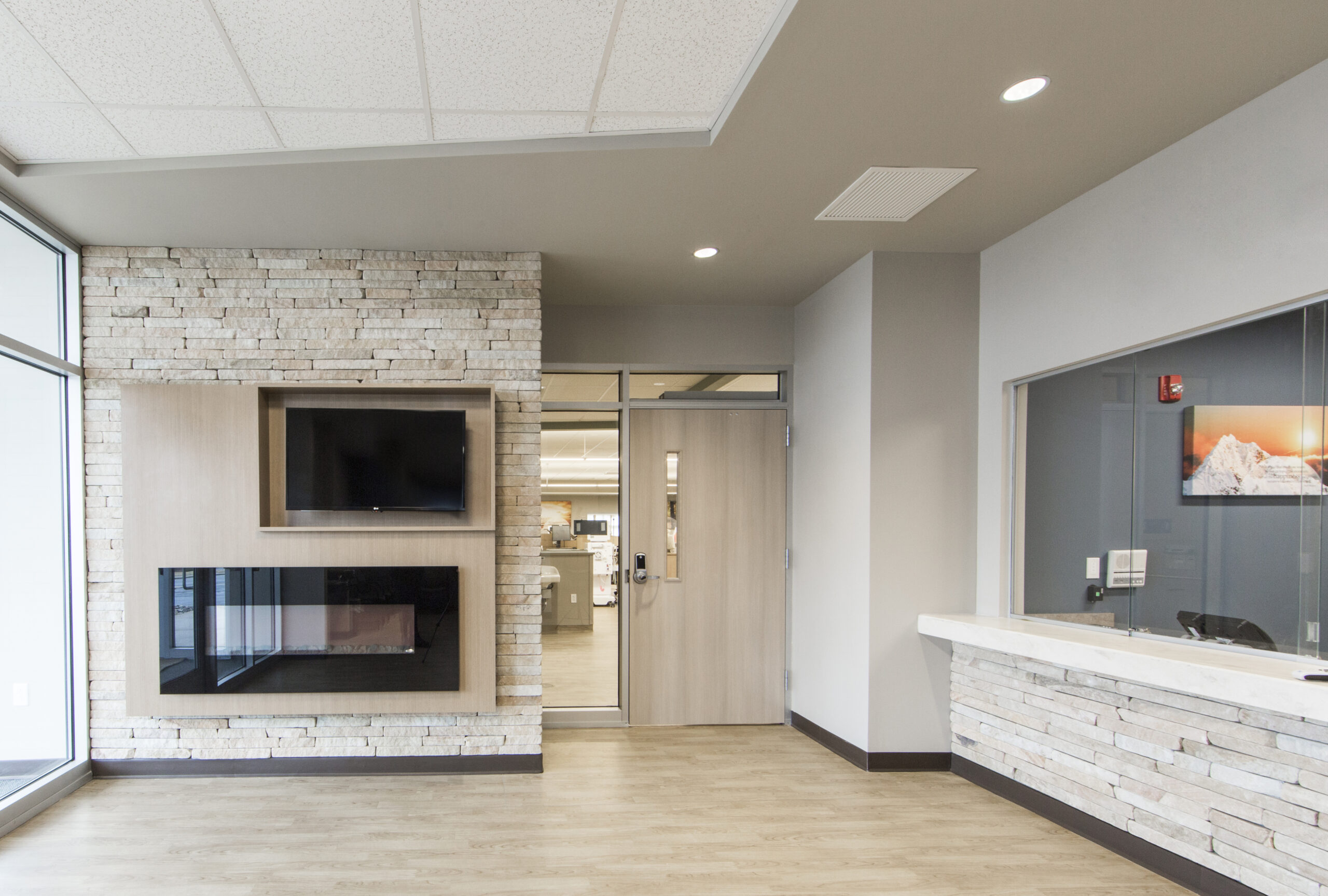 Outpatient Dialysis Clinics